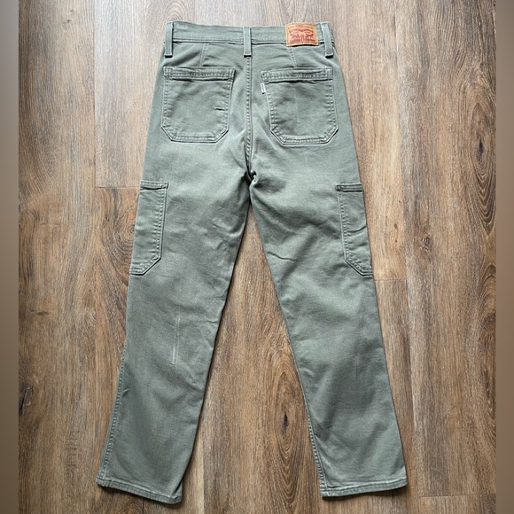 Levi’s High Rise Straight Crop Pants - Picture 2 of 3